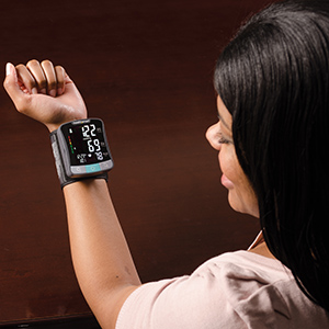 HealthSmart® Premium Series Universal Wrist Digital Blood Pressure Monitor-5794